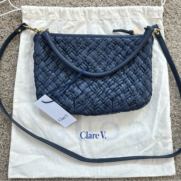 Clare V Petit Moyen in puffy navy blue - Picture 14 of 14